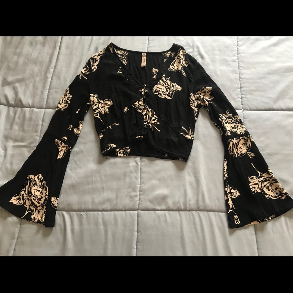 American Rag black floral crop top w/ bell sleeves